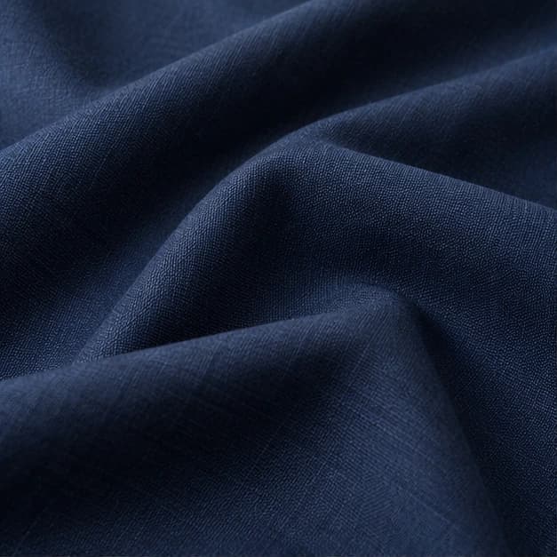 Illustration générée : tissu de laine bleu aux plis souples
